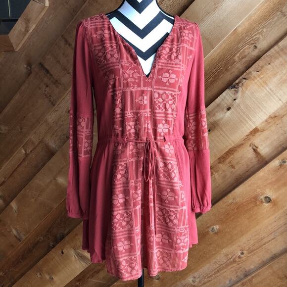 Miss Me Rust Embroidered Long Sleeve Dress Size Medium - Picture 1 of 9